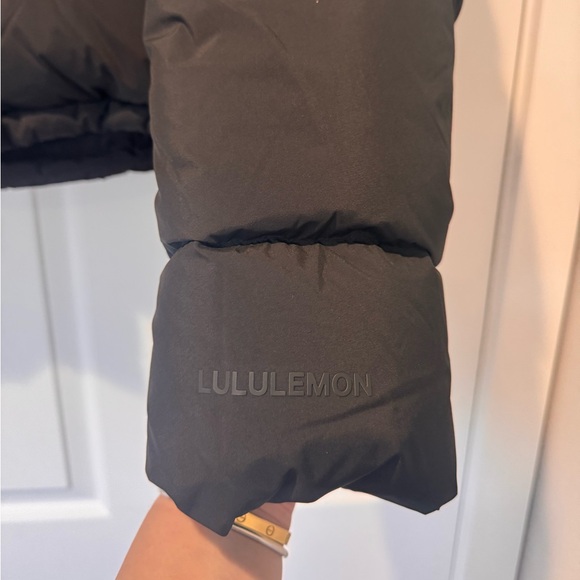 Auth.✅ Lululemon Black “Wunder Puff” Cropped Jacket Size 14🖤❤️ - Picture 7 of 12